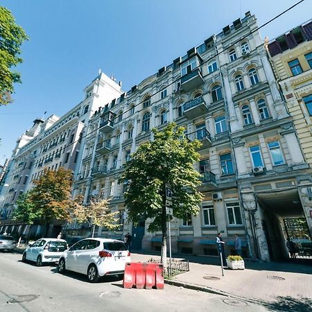 Luxury Beatiful Apartment On Pyshkinska Street Kyiv Exterior foto