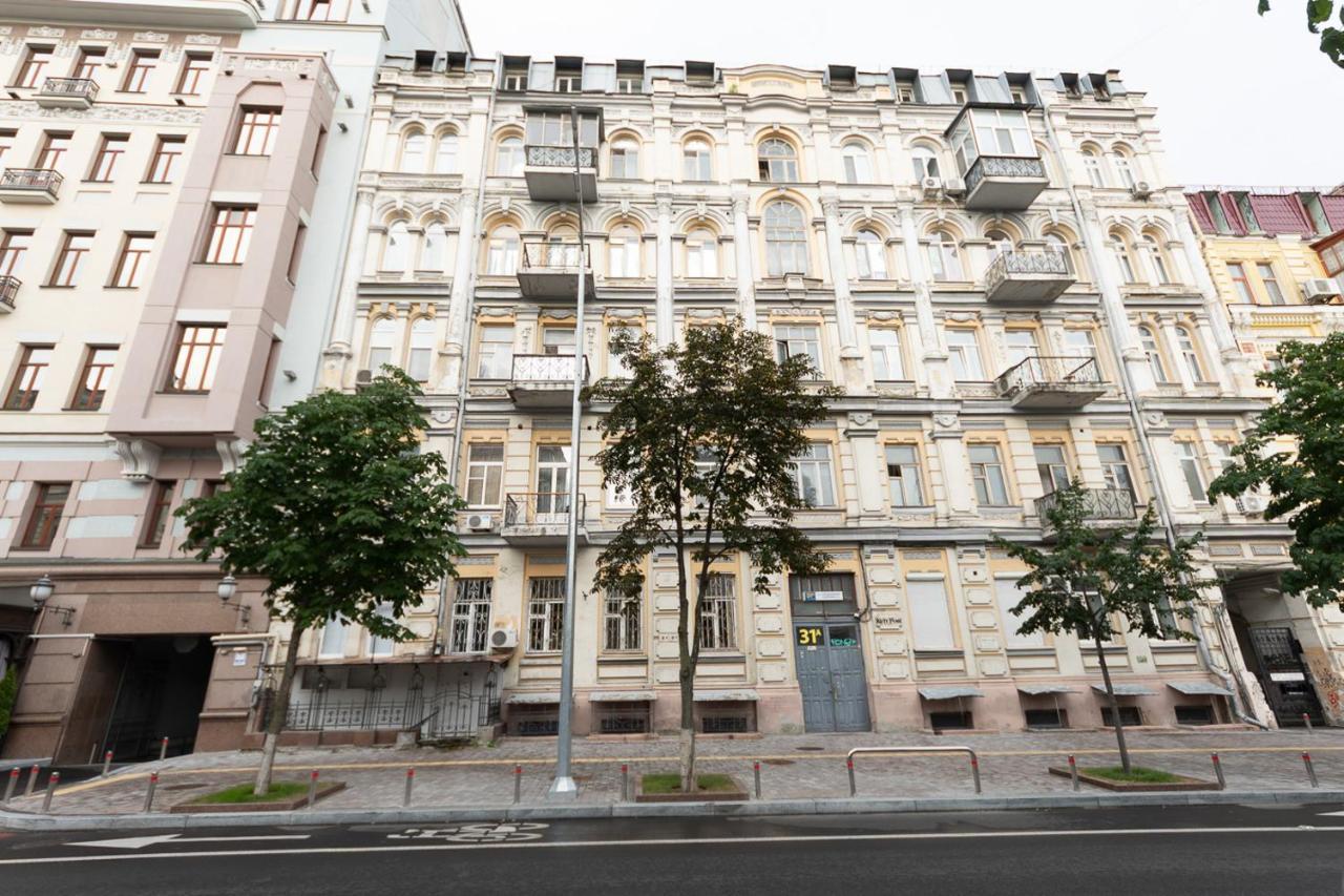 Luxury Beatiful Apartment On Pyshkinska Street Kyiv Exterior foto